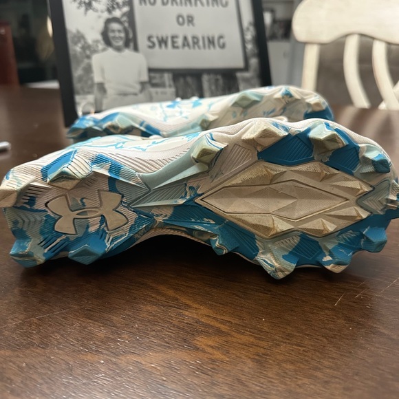 Under Armour Spotlight Franchise 4 RM JR AA Football Cleats 3027319 100 Kids 3Y - Picture 3 of 6